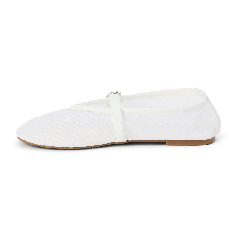 Matisse Nolita Ballet Flats in White